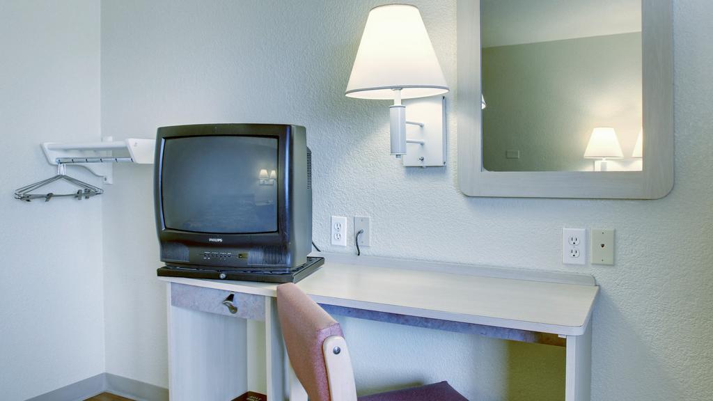 Motel 6 Manhattan Kansas Rum bild